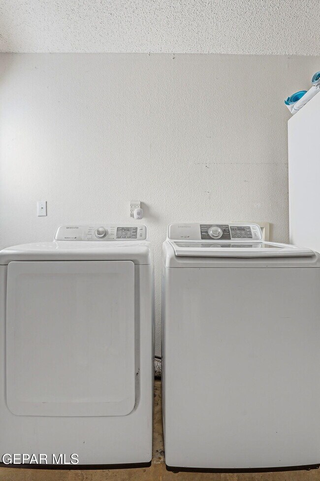 Building Photo - 11429 Chickasaw Dr