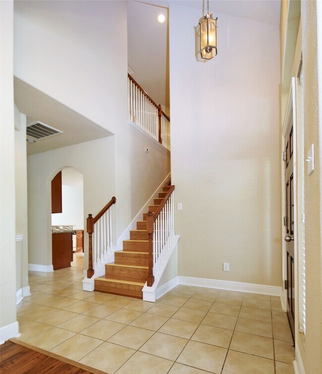 Building Photo - 438 Magnolia Blossom