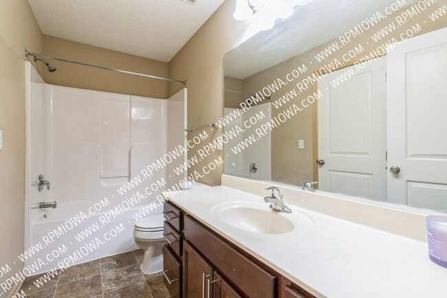 Building Photo - 574 84th St