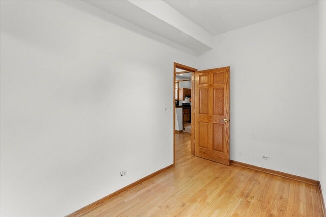 Building Photo - 2120 N Whipple St