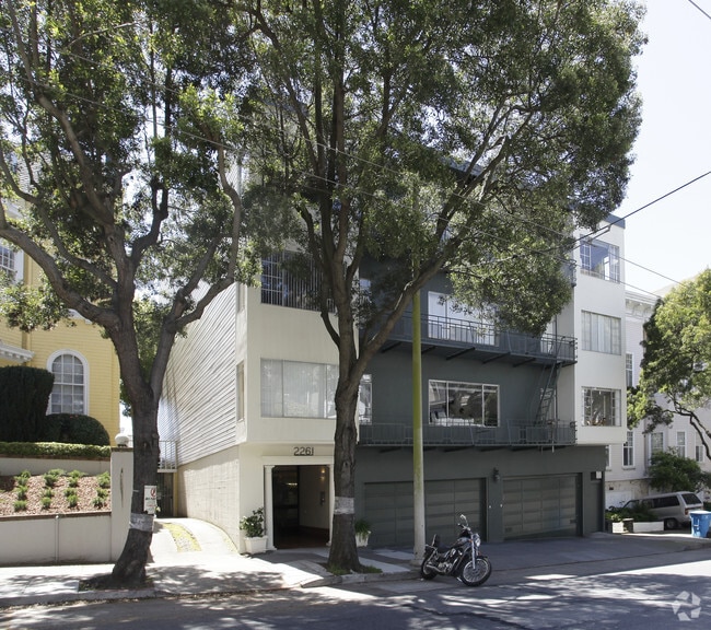 Building Photo - Kitt Apartments