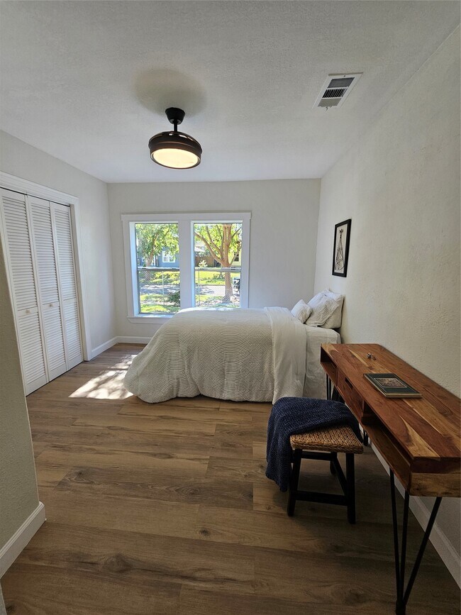 Building Photo - 3126 Ohio St