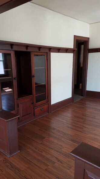 Building Photo - 1458 S 79th St