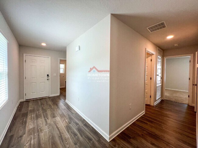 Building Photo - 5257 Peach Dr