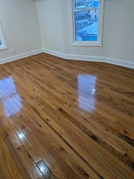 Building Photo - 262 Rutledge Ave