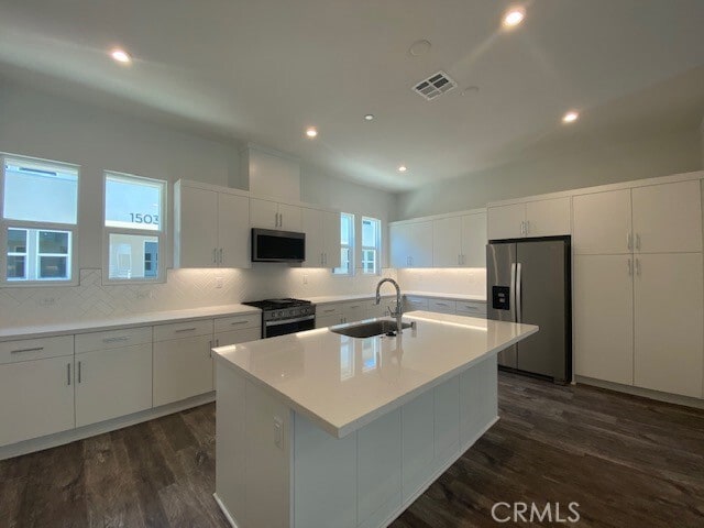 Building Photo - 1411 W Cara Dr