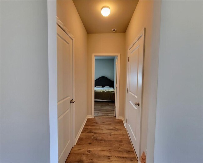 Building Photo - 5414 Town Square Way