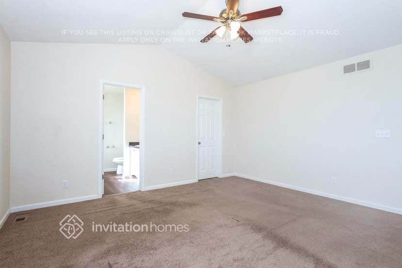Building Photo - 11904 Kearney Cir