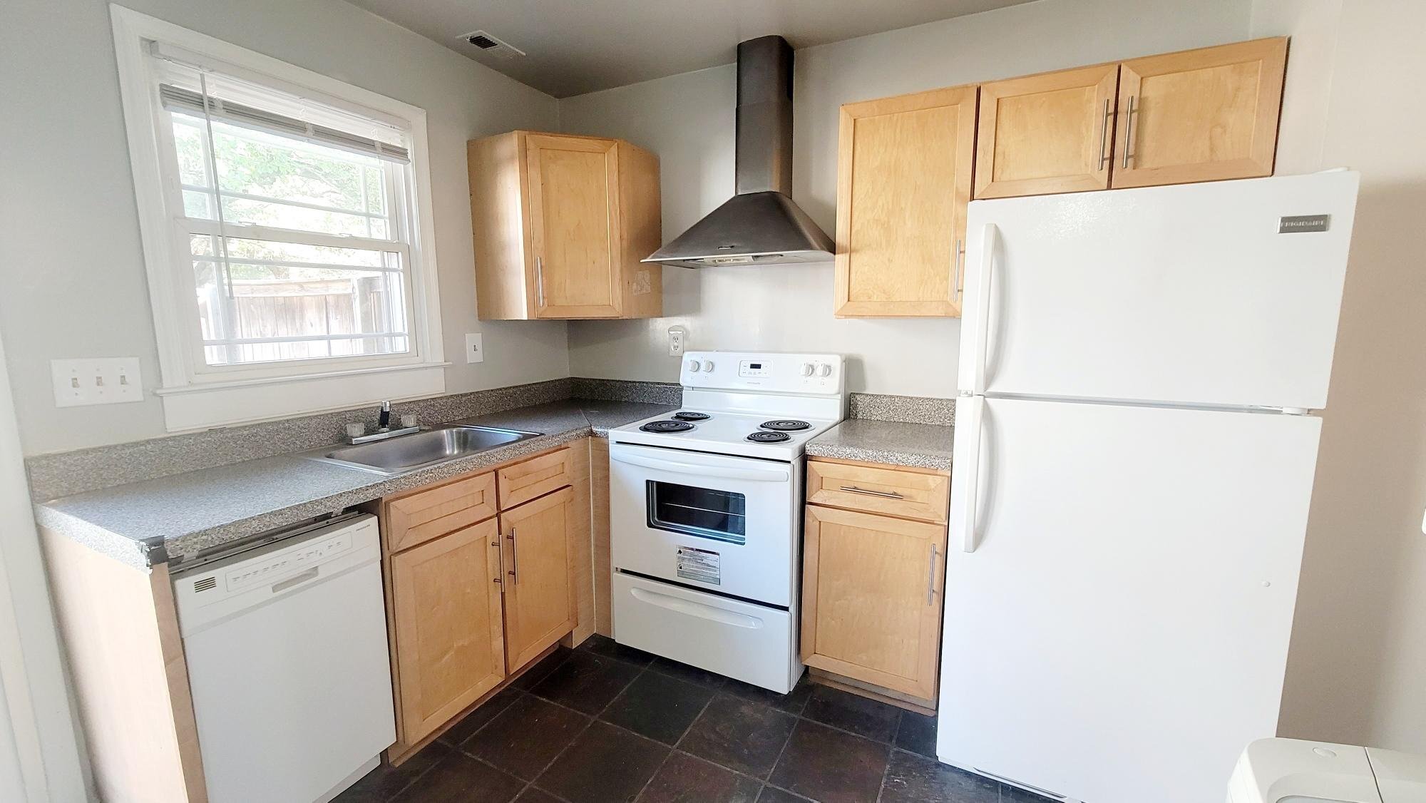 Building Photo - 2742 Goolsby Ave