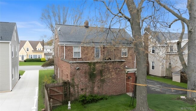 Building Photo - 3025 Macklem Ave
