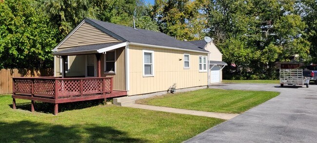 Building Photo - 2851 Colfax St