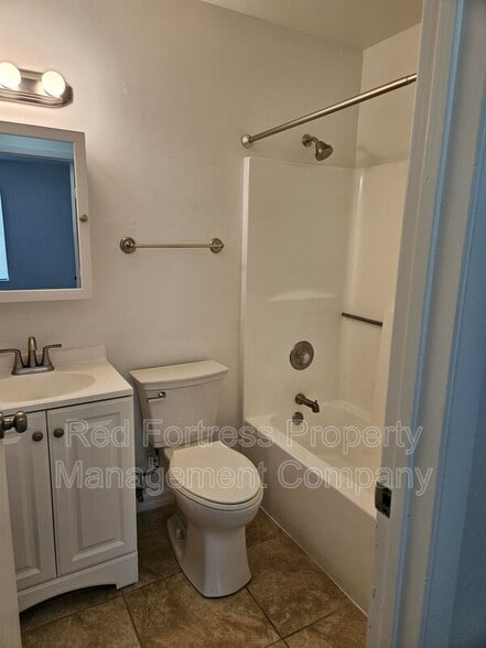 Building Photo - 3718 15th St W