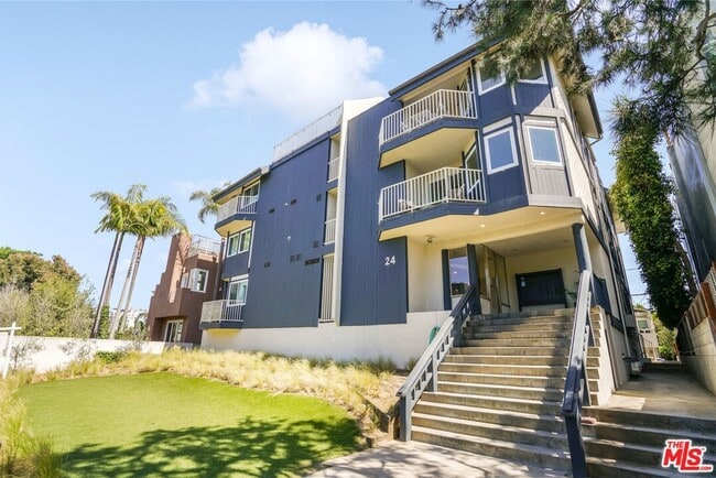 Building Photo - 24 Westwind St