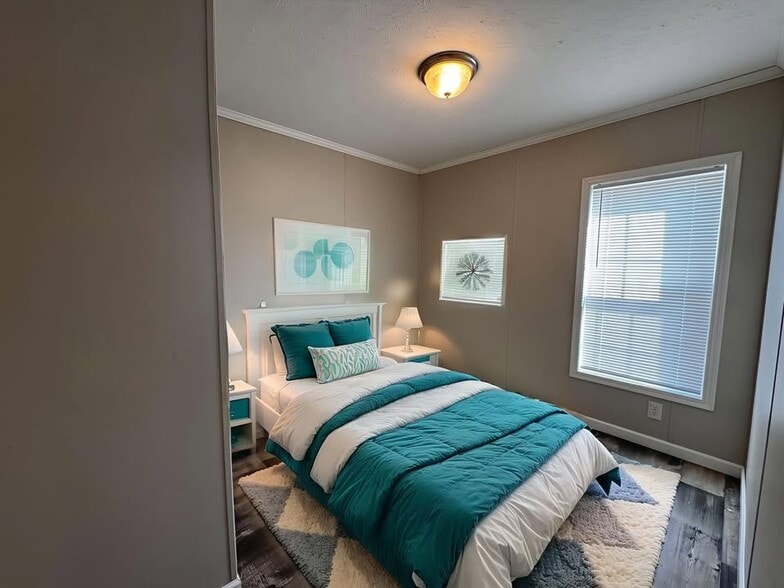 Building Photo - 10610 State Rte 762