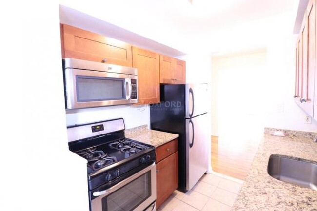 Building Photo - 2 bedroom in FLUSHING NY 11354