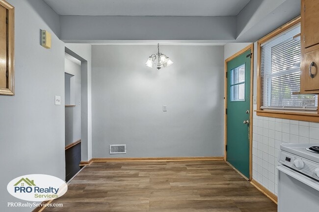 Building Photo - 3 Bedroom Home in New Prague