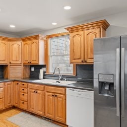 Building Photo - 601 Rumely St