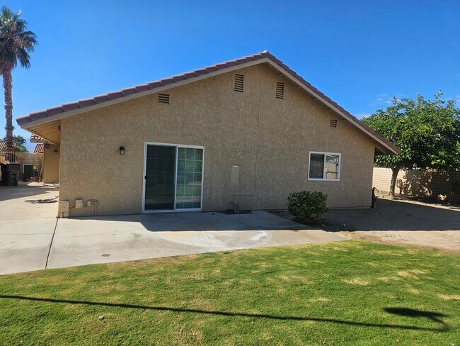 Building Photo - 66316 San Juan Rd