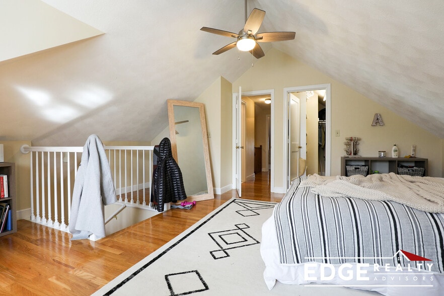 Building Photo - 9 Glenley Ter