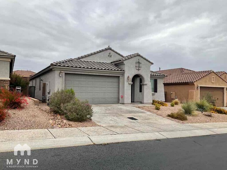 Primary Photo - 11924 N Van Gogh Way