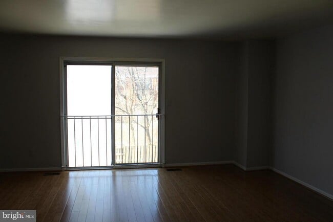 Building Photo - 1086 Travis Ln