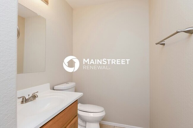 Building Photo - 4 Bedroom Pet-Friendly Home in Mesa, AZ with Main Street Renewal