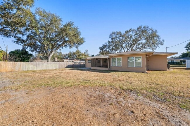 Building Photo - 1624 Fruitwood Dr