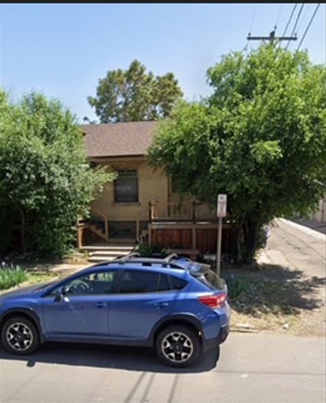 Primary Photo - 1120 E 12th Ave