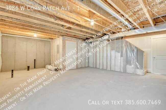 Building Photo - 3986 W Corn Patch Ave