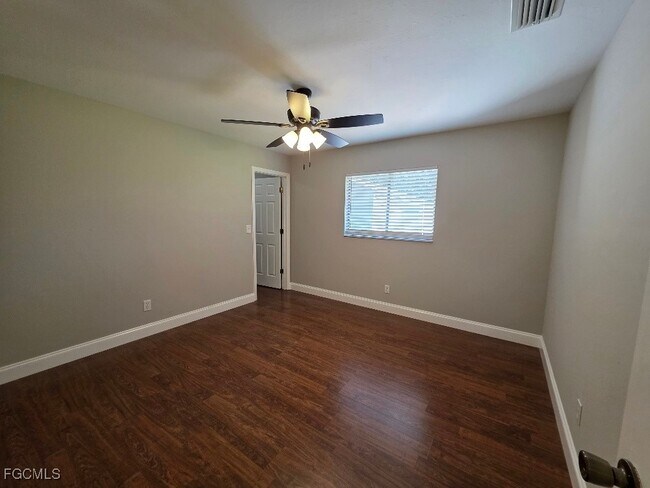 Building Photo - 21151 Captain Nelson Ct