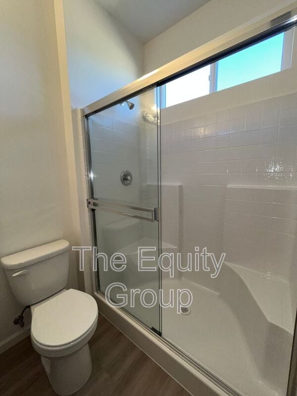 Building Photo - 4112 E Kaweah Ave