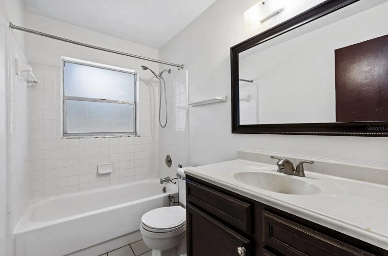 Building Photo - 3238 NW 52nd Pl
