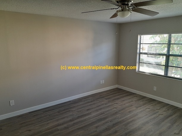 Building Photo - 2400 Winding Creek Blvd