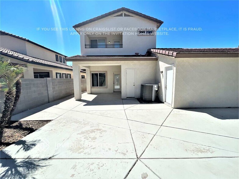 Building Photo - 1757 S Voyager Dr