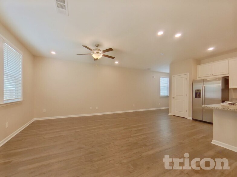 Building Photo - 180 Chapelcrest Ln