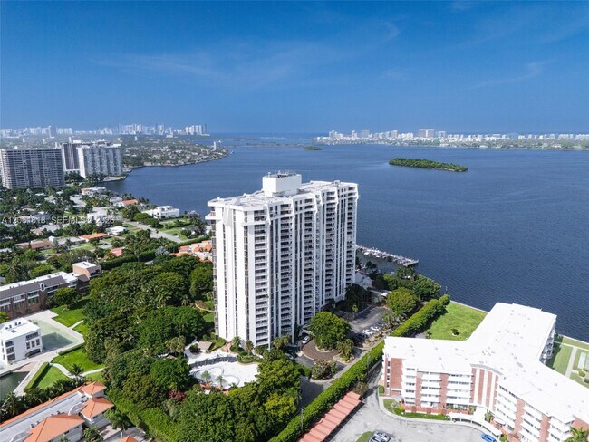 Building Photo - 4000 Towerside Terrace