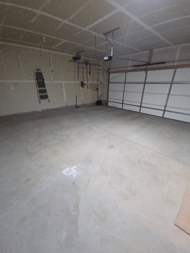 Building Photo - 19 Cobble Stone Way