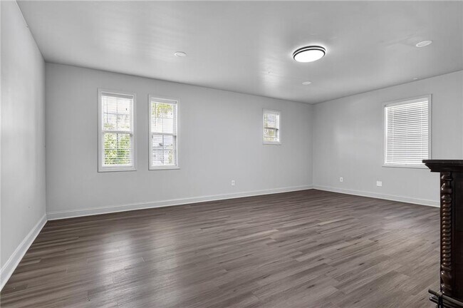Building Photo - 5428 Spelman Dr
