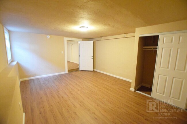 Building Photo - 1435 Parker St