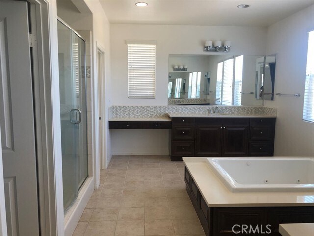 Building Photo - 1312 Macneil Dr