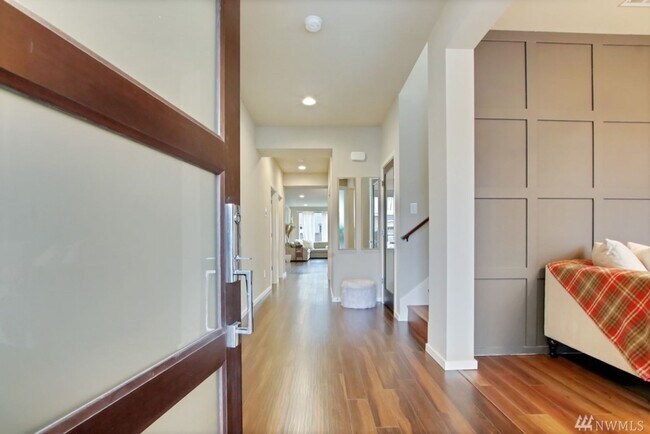 Building Photo - Auburn Lakeland Hills/Lakeview Community area 4 bedroom 2.5 bathroom home - Available May 1st, 2026