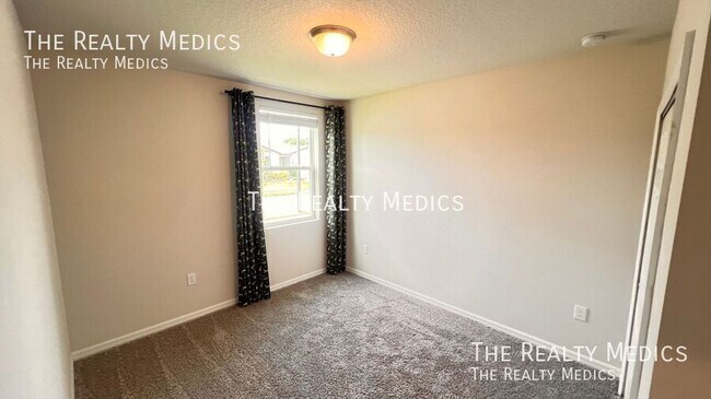 Building Photo - 702 Alta Vista Ct