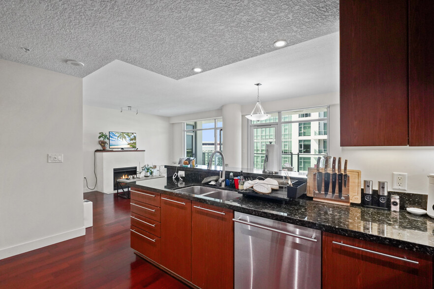 Building Photo - 3141 Michelson Dr