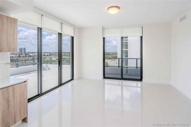 Building Photo - 2960 NE 207th St