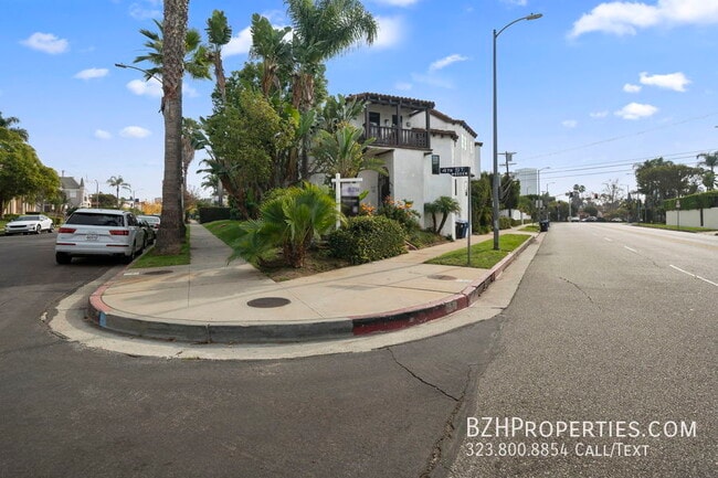 Building Photo - 8014 4th St