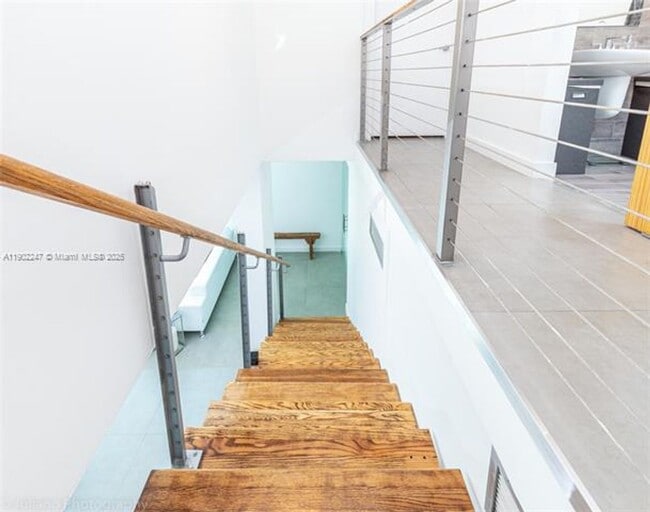 Building Photo - 690 SW 1st Ct