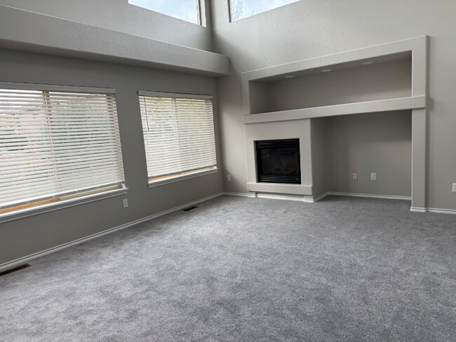 Building Photo - 8852 Stony Creek Dr