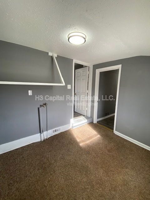 Building Photo - 8 Briarcliff Dr