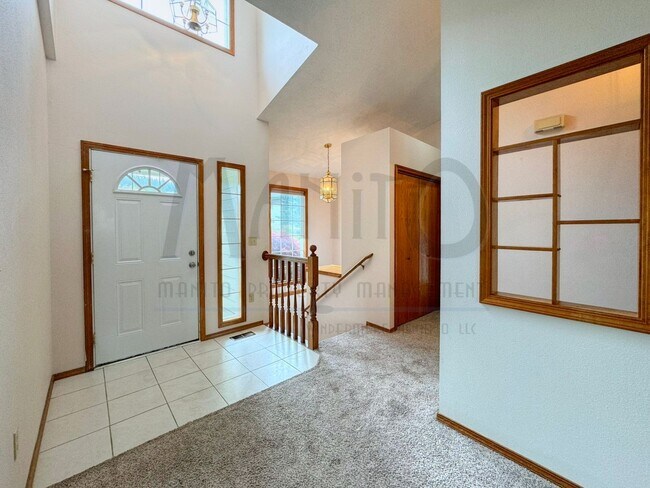 Building Photo - **COMING SOON** Sprawling Glenngrae Gated Community