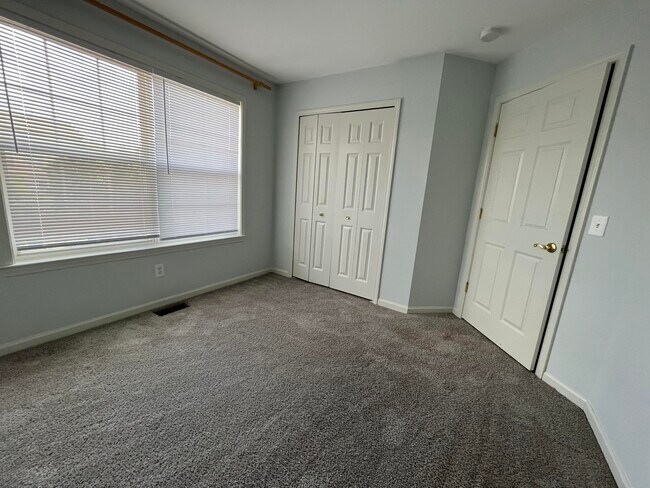 Building Photo - 2815 Barclay Way